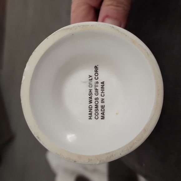 Cosmos Gifts Christmas Pedestal Mug - Picture 4 of 5